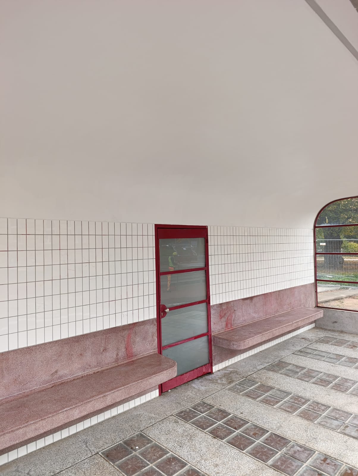 Vyčistený povrch po odstránení graffiti